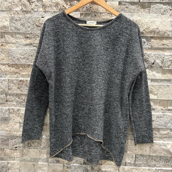 ADORA Charcoal Knit Top size S check measurements - Picture 2 of 6